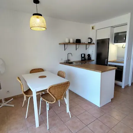 Bright With Sea View And Pool