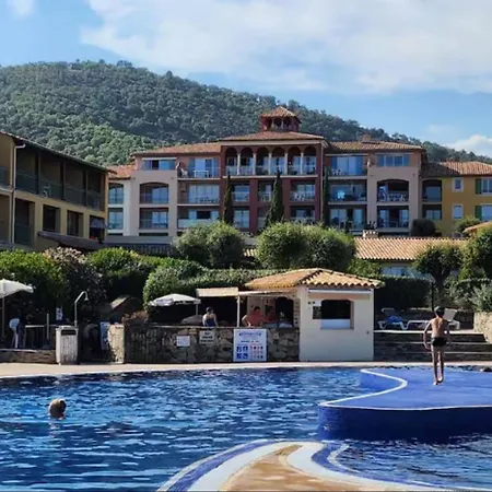 Bright With Sea View And Pool 아파트 로크부른수르알젠스